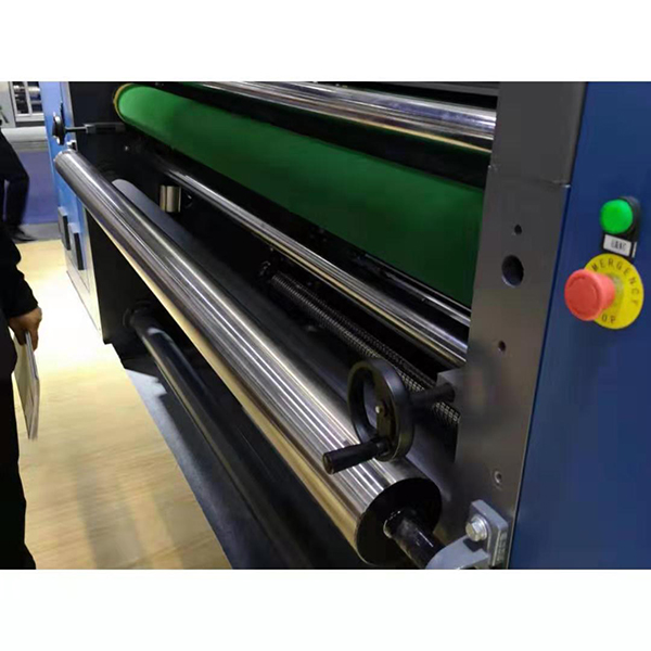 導布輥、傳動軸不銹鋼復合管21.jpg 導布輥、傳動軸不銹鋼復合管21.jpg